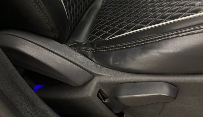 2017 Ford New Figo TITANIUM1.5 DIESEL, Diesel, Manual, 99,258 km, Driver Side Adjustment Panel