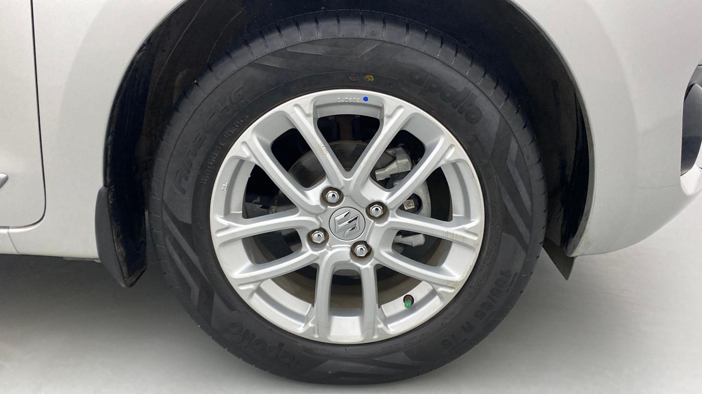 2019 Maruti Swift ZXI AMT, Petrol, Automatic, 25,849 km, Right Front Wheel