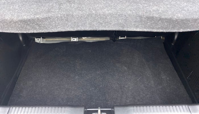 2019 Maruti Swift ZXI AMT, Petrol, Automatic, 25,849 km, Boot Inside