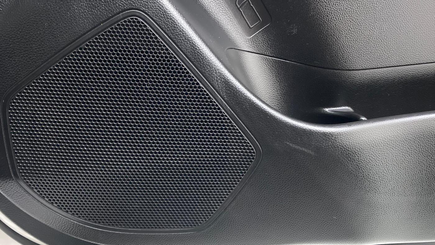 2019 Maruti Swift ZXI AMT, Petrol, Automatic, 25,849 km, Speaker