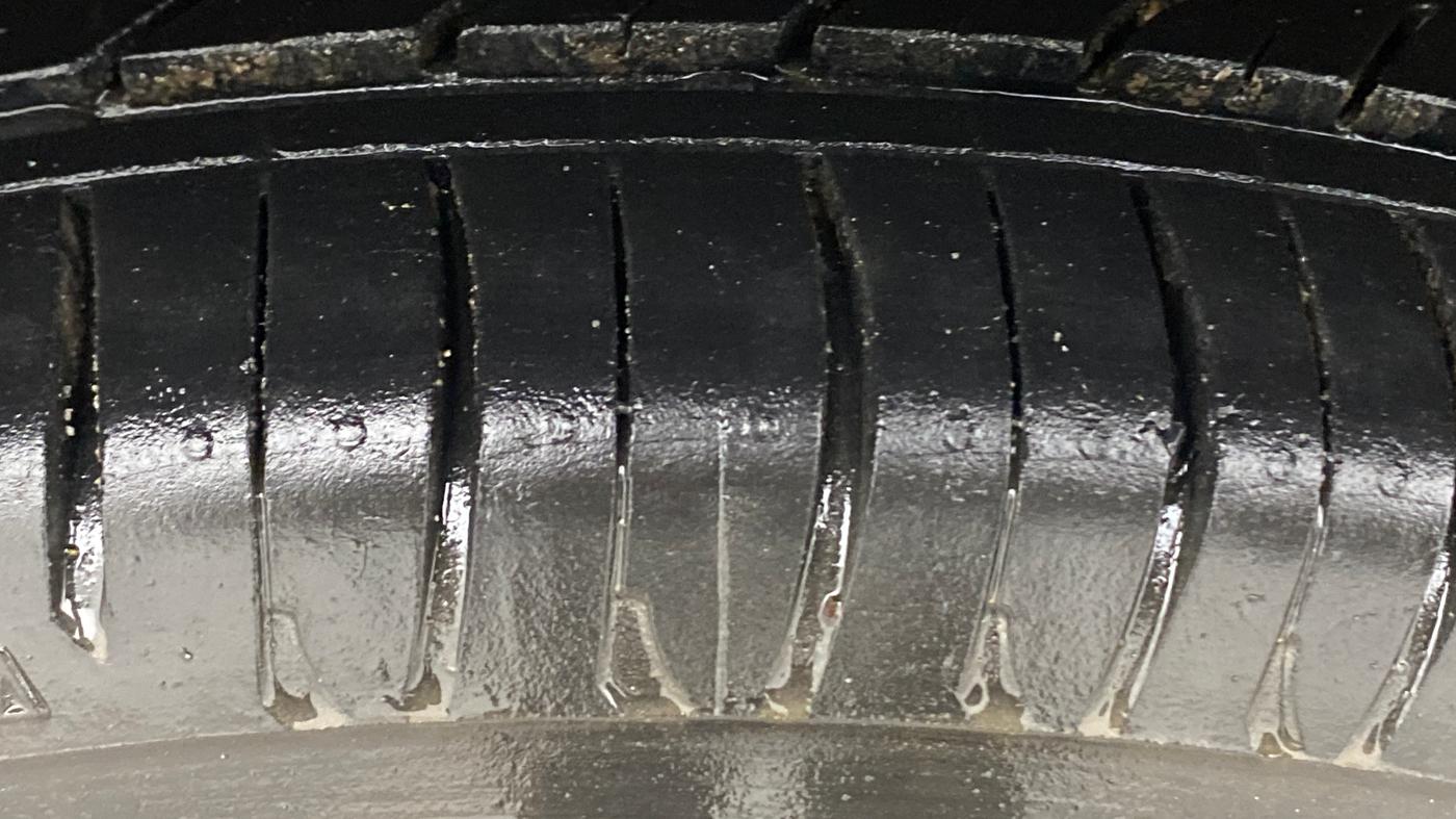 2016 Maruti Alto K10 VXI, Petrol, Manual, 47,586 km, Right Rear Tyre Tread