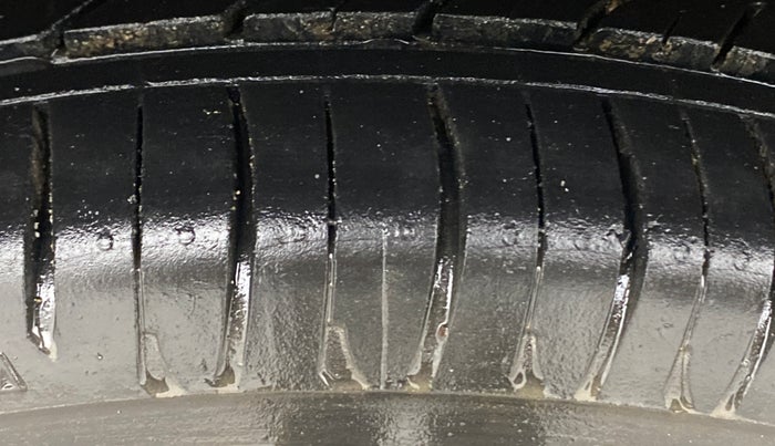 2016 Maruti Alto K10 VXI, Petrol, Manual, 47,586 km, Right Rear Tyre Tread
