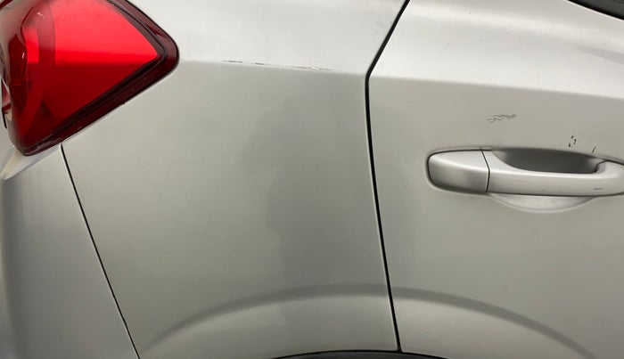 2019 Mahindra XUV300 W8 1.5 DIESEL, Diesel, Manual, 71,169 km, Right quarter panel - Paint has minor damage