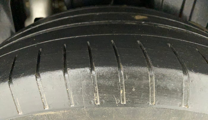 2019 Mahindra XUV300 W8 1.5 DIESEL, Diesel, Manual, 71,169 km, Left Rear Tyre Tread