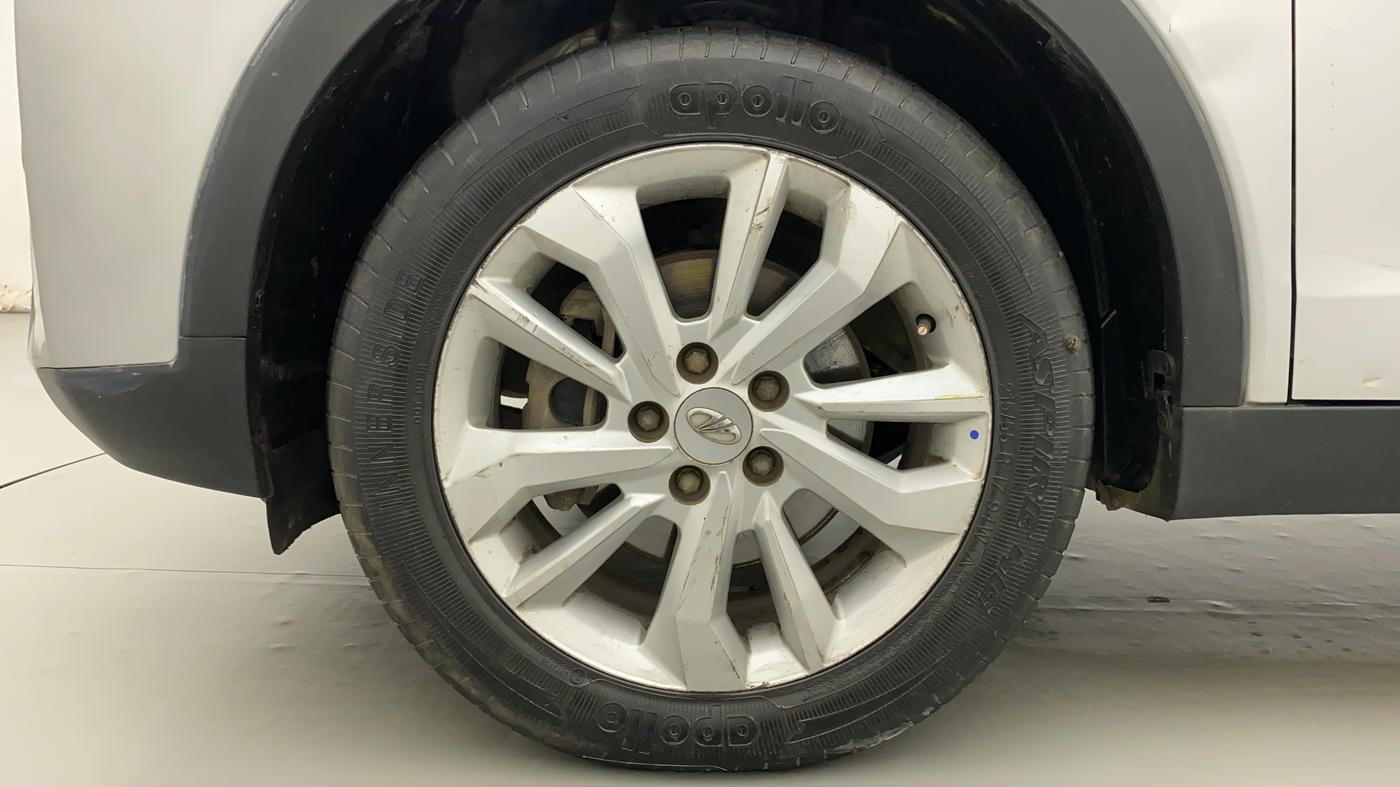 2019 Mahindra XUV300 W8 1.5 DIESEL, CNG, Manual, 71,169 km, Left Front Wheel