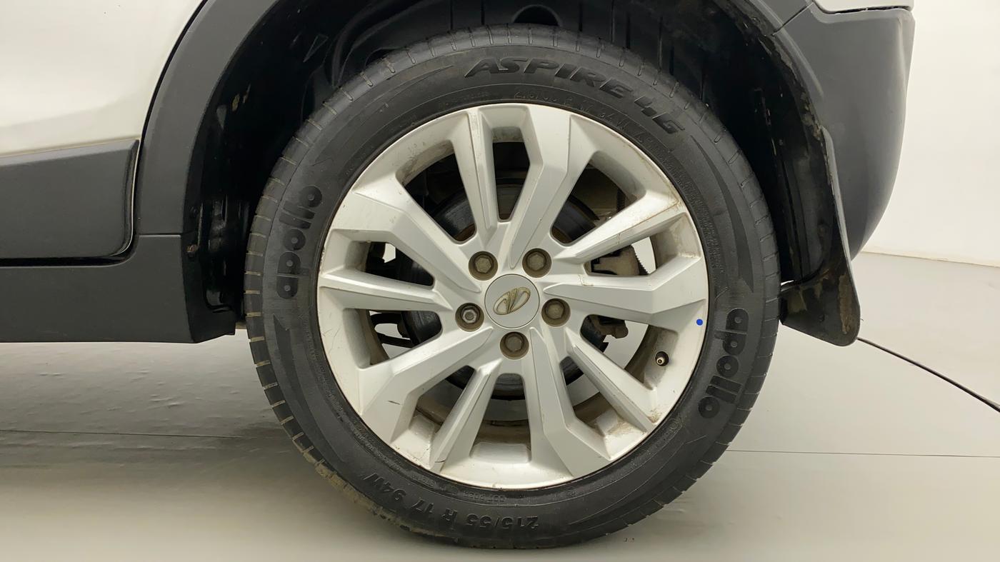 2019 Mahindra XUV300 W8 1.5 DIESEL, CNG, Manual, 71,169 km, Left Rear Wheel