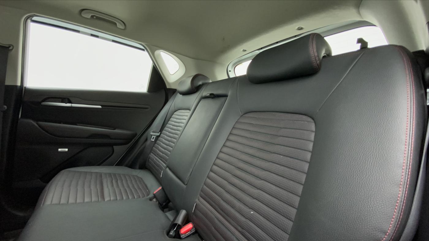 2021 KIA SONET GTX + 1.0 IMT, Petrol, Manual, 13,697 km, Right Side Rear Door Cabin