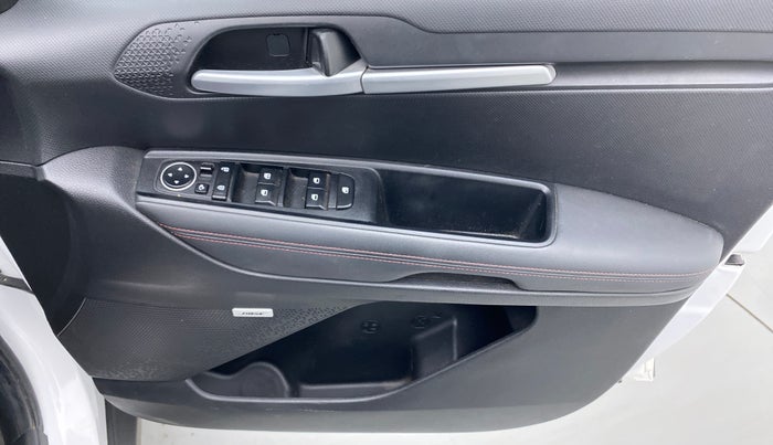 2021 KIA SONET GTX + 1.0 IMT, Petrol, Manual, 13,697 km, Driver Side Door Panels Control