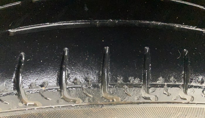 2018 Renault Kwid RXL, Petrol, Manual, 71,684 km, Left Rear Tyre Tread