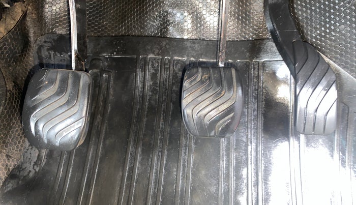 2018 Renault Kwid RXL, Petrol, Manual, 71,684 km, Pedals