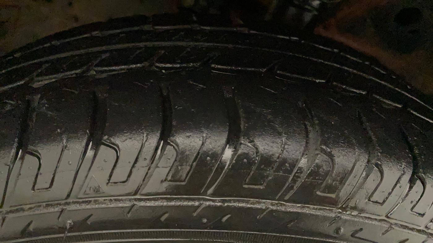 2012 Maruti Wagon R 1.0 VXI, Petrol, Manual, 43,540 km, Right Rear Tyre Tread