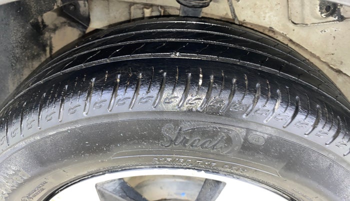 2018 Tata NEXON XZA PLUS DIESEL, Diesel, Automatic, 80,316 km, Right Rear Tyre Tread