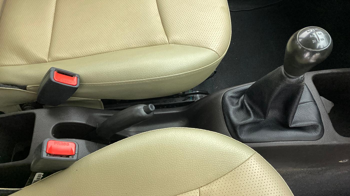 2017 Hyundai Eon ERA PLUS, Petrol, Manual, Gear Lever