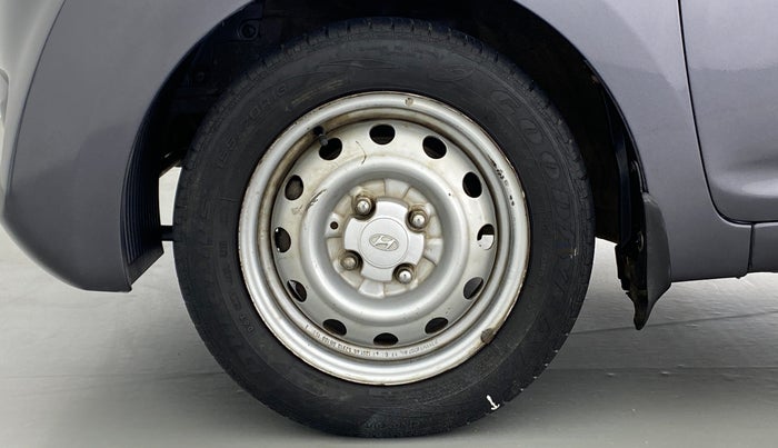 2017 Hyundai Eon ERA PLUS, Petrol, Manual, Left Front Wheel