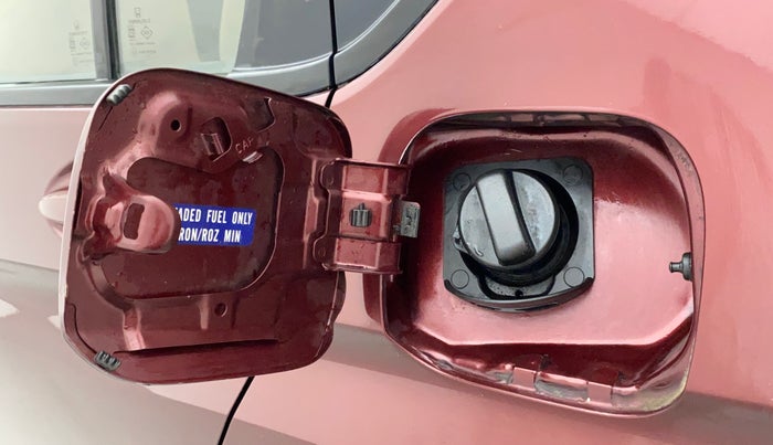 2014 Honda City 1.5L I-VTEC SV, Petrol, Manual, 17,972 km, Left quarter panel - Fuel lid lock has slight discoloration