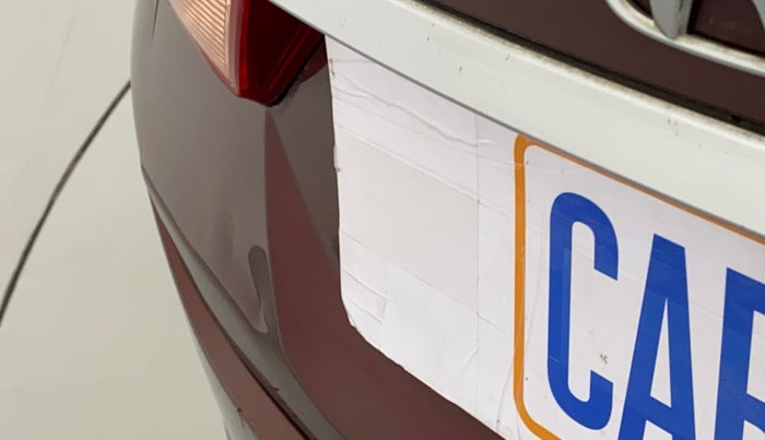 2014 Honda City 1.5L I-VTEC SV, Petrol, Manual, 17,972 km, Dicky (Boot door) - Slightly dented