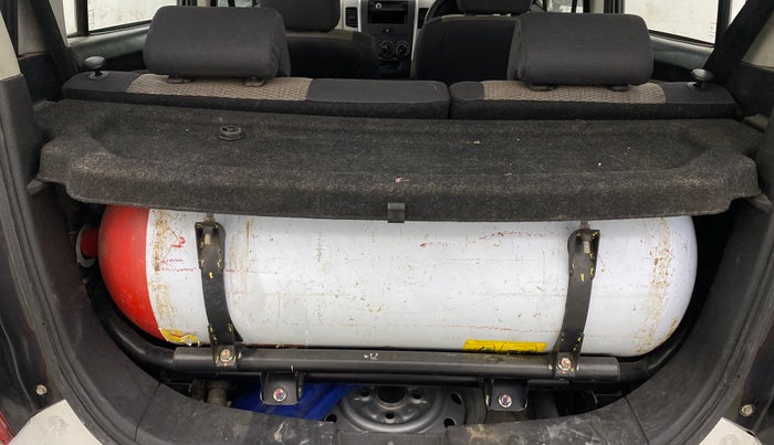 2013 Maruti Wagon R 1.0 LXI CNG, CNG, Manual, 63,165 km, Boot Inside