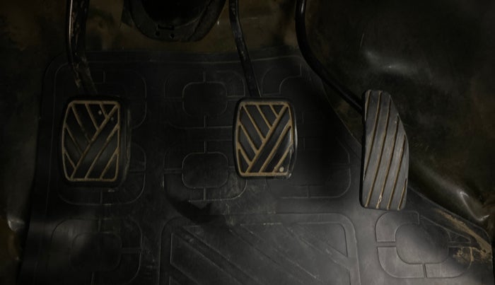 2013 Maruti Wagon R 1.0 LXI CNG, CNG, Manual, 63,165 km, Pedals