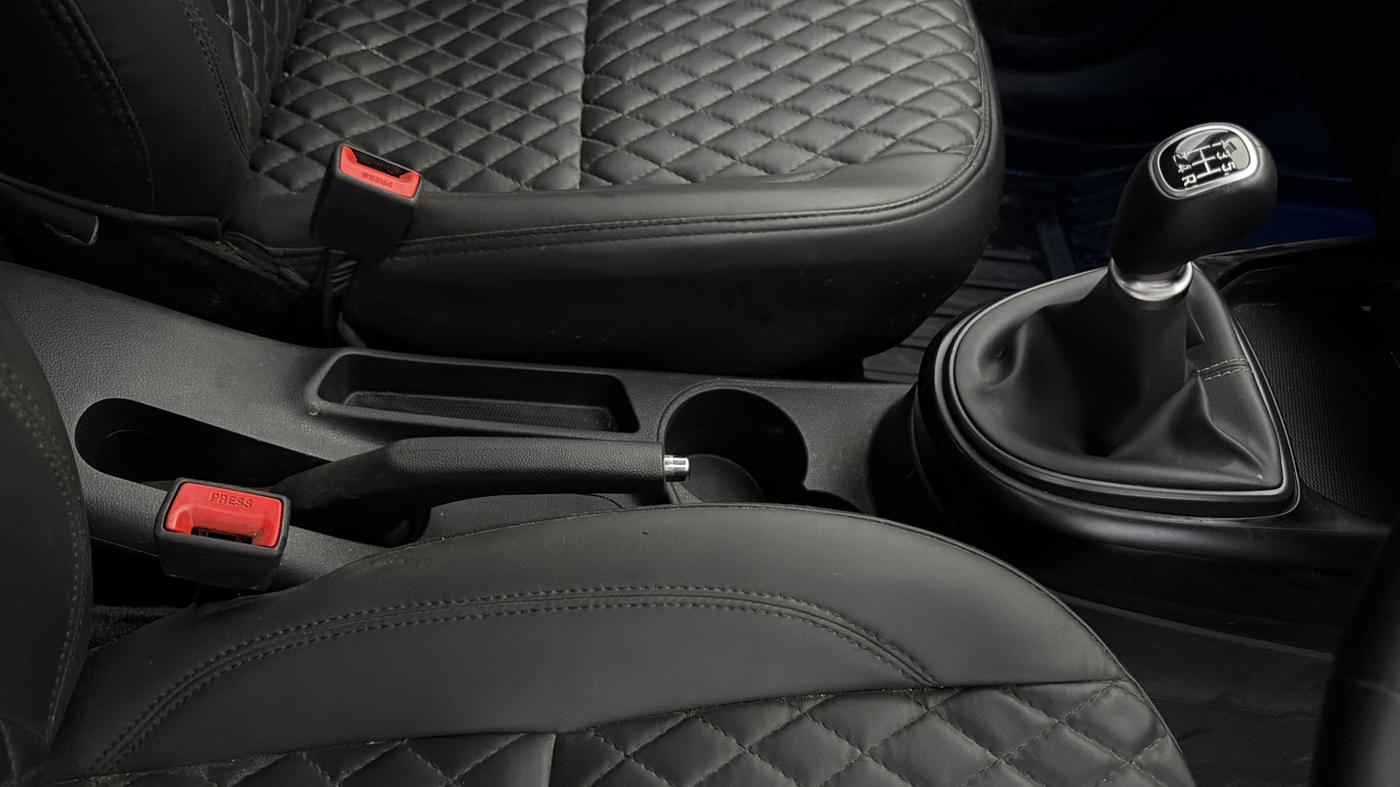2024 Hyundai EXTER SX(O), Petrol, Manual, 15,106 km, Gear Lever
