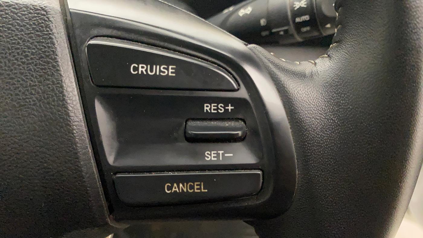 2021 Hyundai VENUE SX 1.5 CRDI, Diesel, Manual, 30,500 km, Adaptive Cruise Control