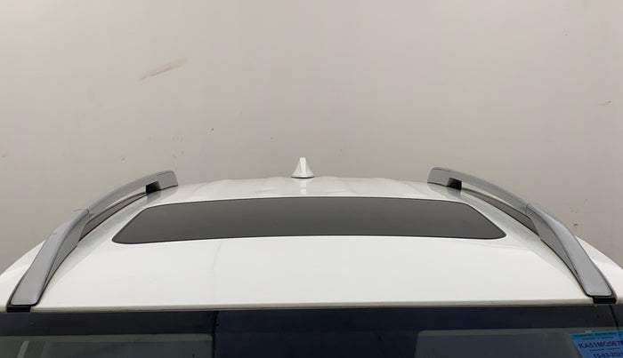 2021 Hyundai VENUE SX 1.5 CRDI, Diesel, Manual, 30,409 km, Moonroof/ Sunroof