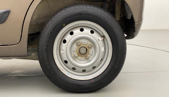 2011 Maruti Wagon R 1.0 LXI, Petrol, Manual, 43,295 km, Left Rear Wheel
