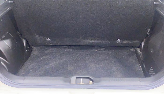 2020 Maruti Swift LXI, Petrol, Manual, 2,297 km, Boot Inside