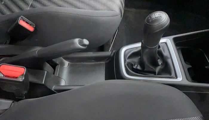 2020 Maruti Swift LXI, Petrol, Manual, 2,297 km, Gear Lever