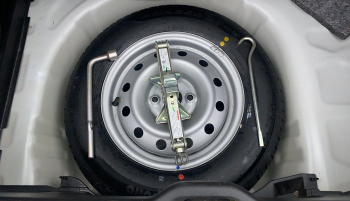 2020 Maruti Swift LXI, Petrol, Manual, 2,297 km, Spare Tyre