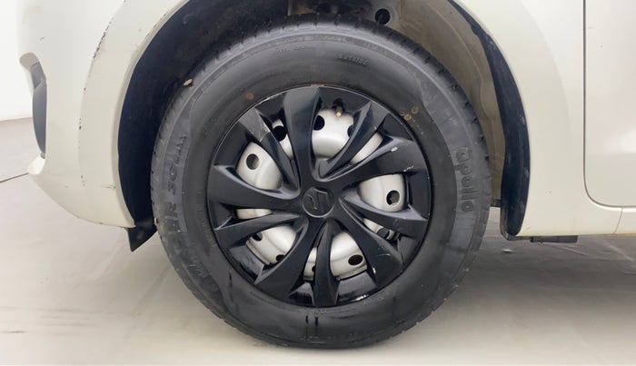 2020 Maruti Swift LXI, Petrol, Manual, 2,297 km, Left Front Wheel