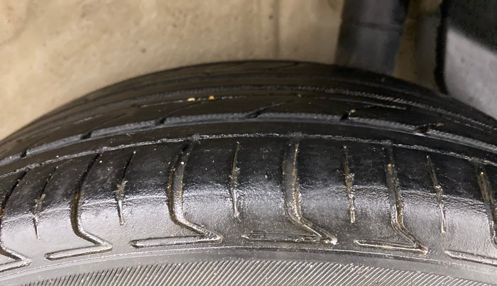 2017 Maruti IGNIS ZETA 1.3 AMT, Diesel, Automatic, 1,05,105 km, Left Rear Tyre Tread