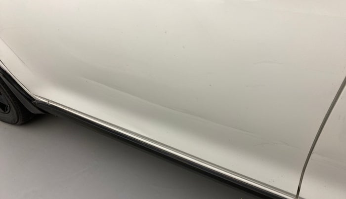 2017 Maruti IGNIS ZETA 1.3 AMT, Diesel, Automatic, 1,05,105 km, Front passenger door - Slightly dented