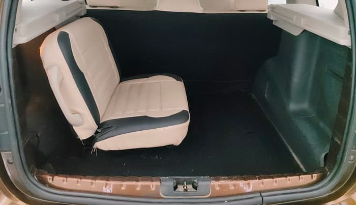 2013 Renault Duster RXL PETROL, Petrol, Manual, 90,873 km, Boot Inside