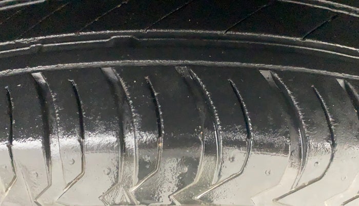 2014 Nissan Terrano XL (P), Petrol, Manual, 77,126 km, Left Rear Tyre Tread