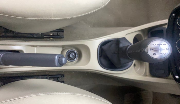 2014 Nissan Terrano XL (P), Petrol, Manual, 77,126 km, Gear Lever