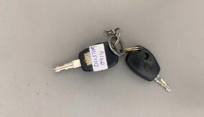 2014 Nissan Terrano XL (P), Petrol, Manual, 77,126 km, Key Close Up