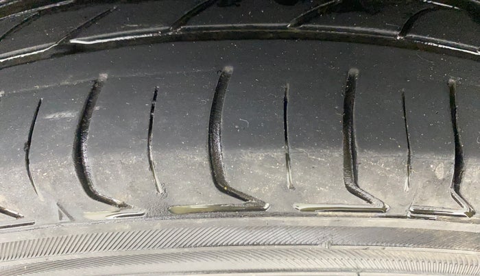 2018 Tata Tiago XZA PETROL, Petrol, Automatic, 99,435 km, Right Rear Tyre Tread