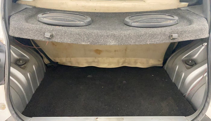 2016 Renault Kwid RXT 0.8, Petrol, Manual, 43,670 km, Boot Inside