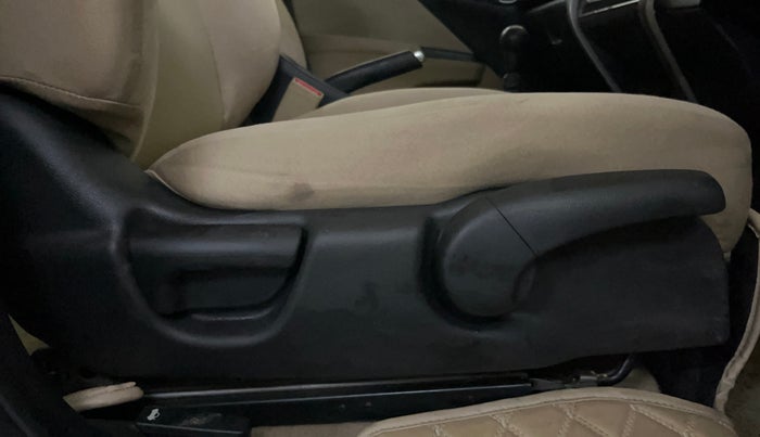 2019 Honda City 1.5L I-VTEC V MT, Petrol, Manual, 29,713 km, Driver Side Adjustment Panel