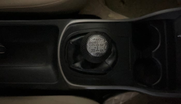 2019 Honda City 1.5L I-VTEC V MT, Petrol, Manual, 29,713 km, Gear Lever