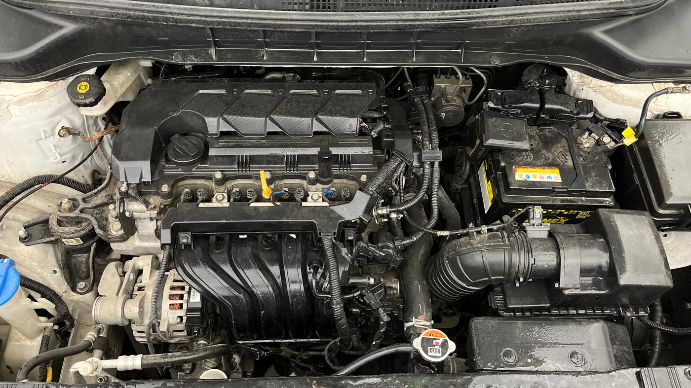 2023 KIA CARENS PRESTIGE 1.5 PETROL 7 STR, Petrol, Manual, 28,858 km, Engine View