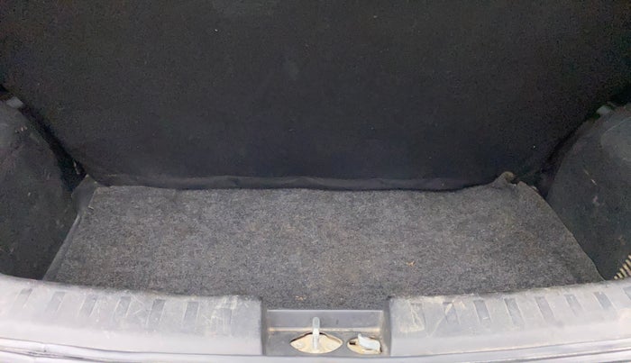 2012 Maruti Swift VXI, Petrol, Manual, 61,377 km, Boot Inside