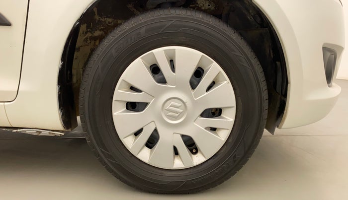 2012 Maruti Swift VXI, Petrol, Manual, 61,377 km, Right Front Wheel