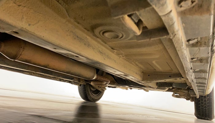 2012 Maruti Swift VXI, Petrol, Manual, 61,377 km, Right Side Underbody