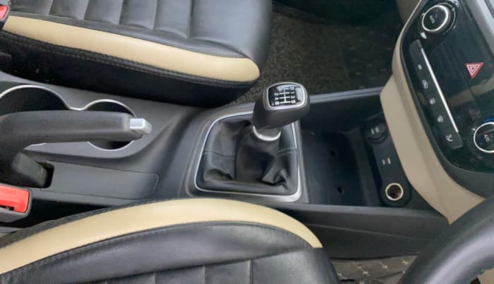 2022 Hyundai Verna SX 1.5 VTVT, Petrol, Manual, 23,164 km, Gear Lever