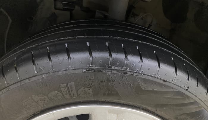 2022 Hyundai VENUE SX 1.2 PETROL, Petrol, Manual, 69,391 km, Left Front Tyre Tread