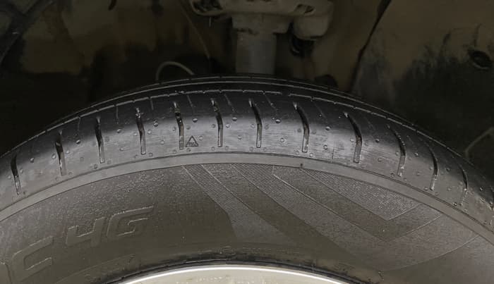 2022 Hyundai VENUE SX 1.2 PETROL, Petrol, Manual, 69,391 km, Right Front Tyre Tread