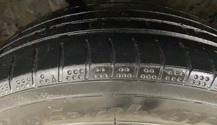 2012 Honda City 1.5L I-VTEC S MT, Petrol, Manual, 1,47,423 km, Right Rear Tyre Tread