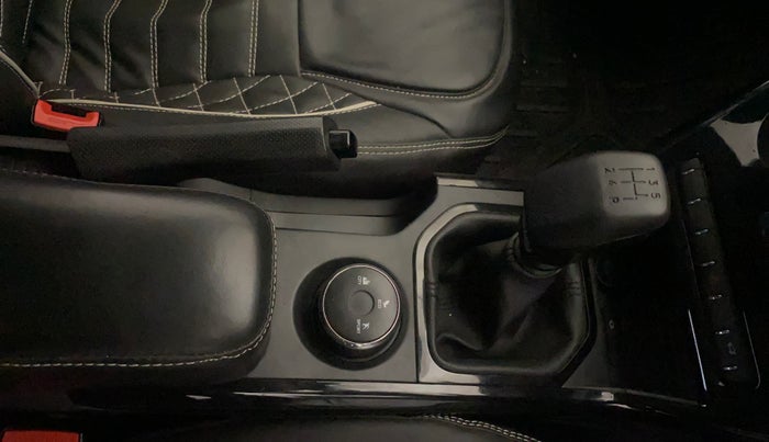 2024 Tata NEXON SMART+ 1.2 PETROL, Petrol, Manual, 27,437 km, Gear Lever
