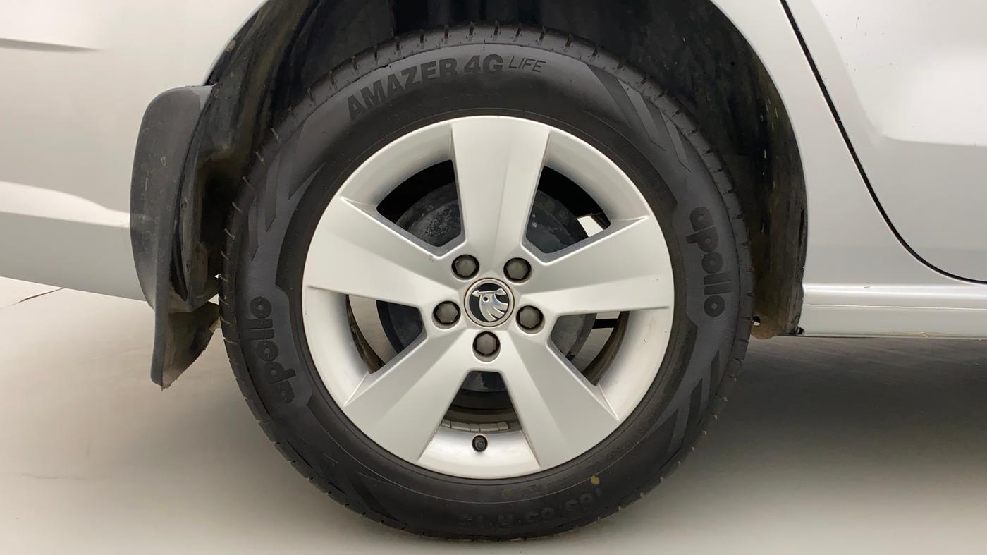 2021 Skoda Rapid 1.0 AMBITION TSI MT, Petrol, Manual, 53,234 km, Right Rear Wheel